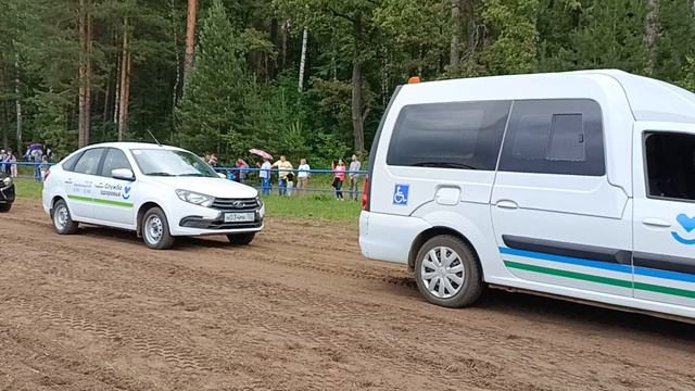 Сабантуй Краснокамского района.Парад сельхоз. автотехники.