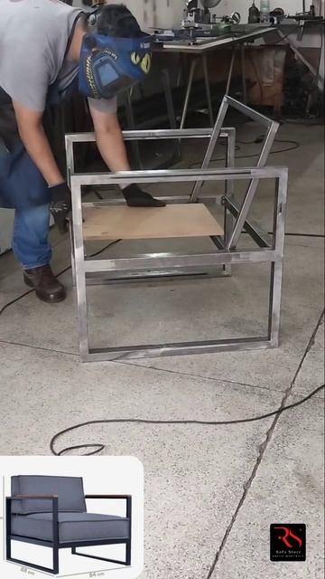 Кресло из металла