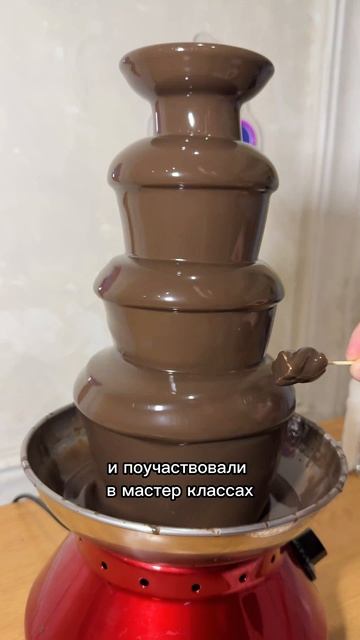 Обзор на недавно открывшийся Музей Мороженного в ТК Гудок от известного блогера Карины
Карица 😍🍦