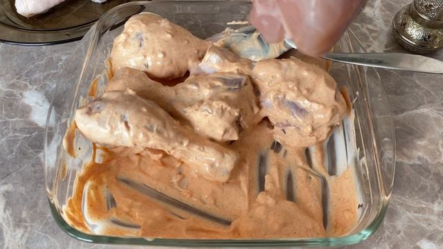Куриные ножки в сметанном соусе