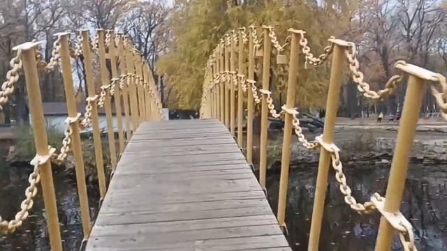Любимый парк. На встречу к бабе Яге. Вот это я понимаю.. Отлично 👍👏😆придумано.