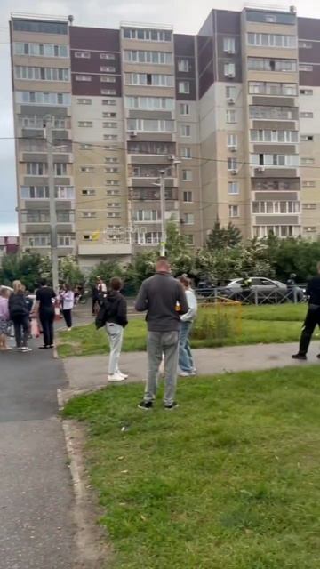 ⚡️Прямо сейчас на  возле 76 школы, сбили мальчика, Отрадная, 14  Подробности уточняются