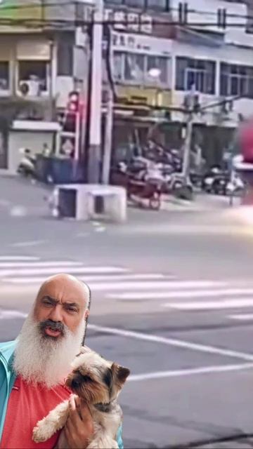🚗 Маленький электромобиль тормозит