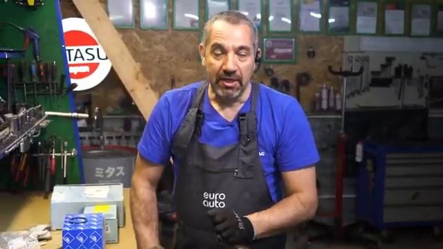 Надо ли смазывать направляющие суппортов