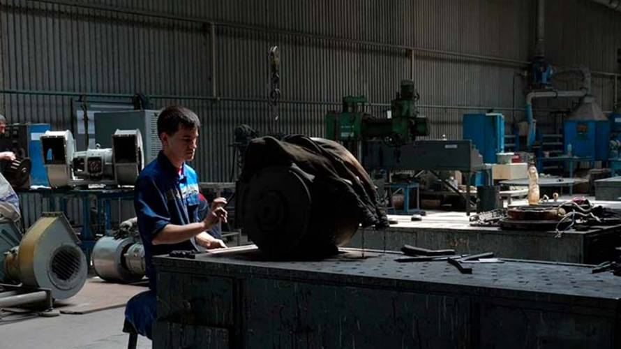 Студент Данил Змерега успешно совмещает учёбу и работу