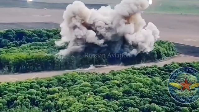 Сумская область🗺️
Крылатые сыпят ФАБы по опорнику противника…