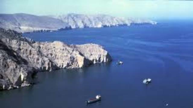 Иран готов заблокировать Ормуз в случае атаки Израиля на Фордо