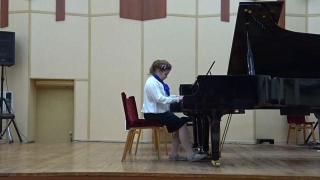Людкевич Старинная песня. Исполняет Ситулина Настя