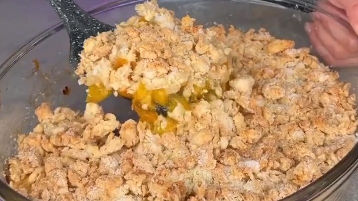 Коблер с ягодами...🥧🍑😋    Рецепт в описании ✍️