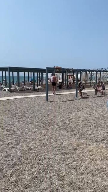 Крым, Сакский р-н  п. Новофёдоровка, пляж