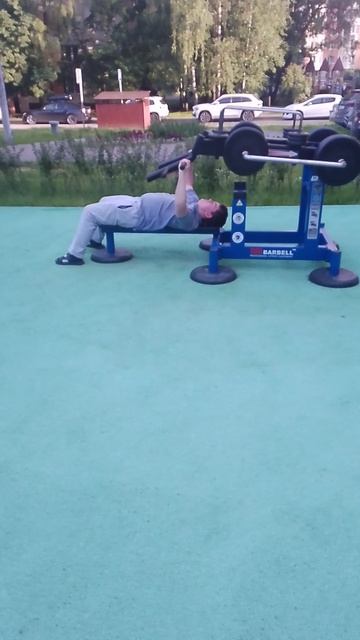 Жму лёжа 45КГ 💪💣🔥