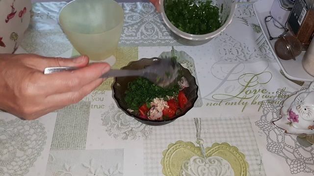 Петров пост 18и 19 июня. Суп и салат из рыбных консерв.
