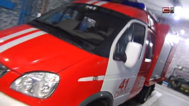 Крупный пожар в расселенном доме произошел на Московской в Сургуте