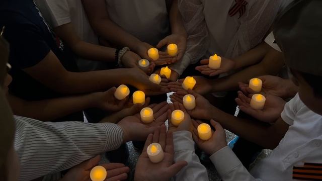 Р. Рождественский «Реквием» (Свеча памяти и возложение цветов)