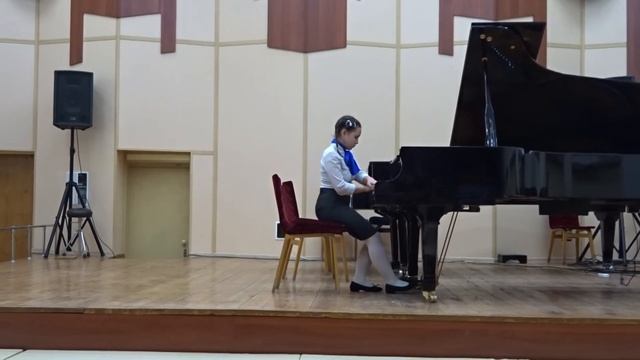 Меньюр Меланхолическая рыбка. Исполняет Байдуганова Вика