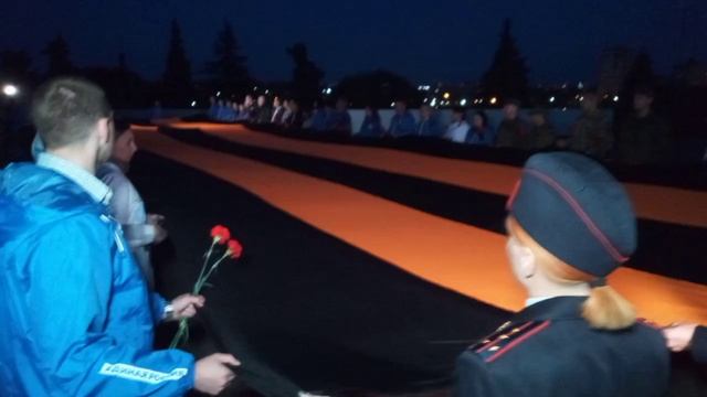 В парке им. Ленинского комсомола в Донецке зажгли "свечи памяти"