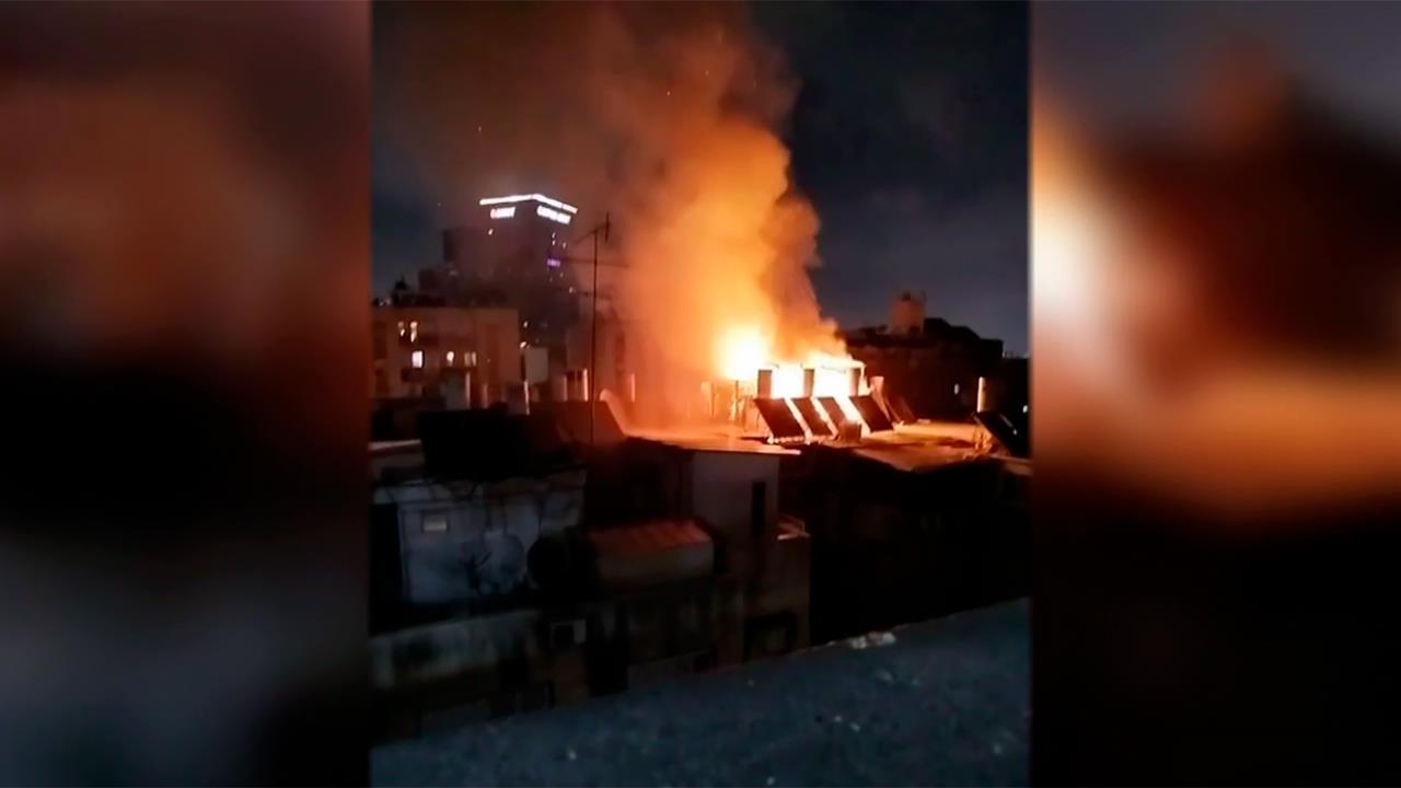 Израиль и Иран продолжают обмениваться массированными ударами