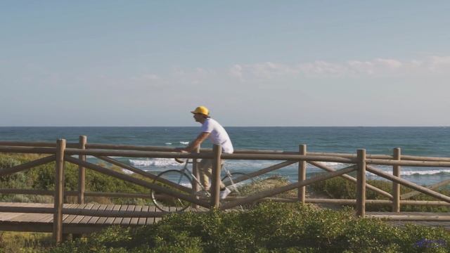 Эта музыка звучит как обещание новых приключений вдвоём - Reflect -- Evan Schaeffer -- Afterthought