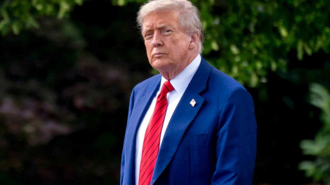 Вэнс: Трамп будет пытаться решить конфликт с Ираном дипломатическим путем