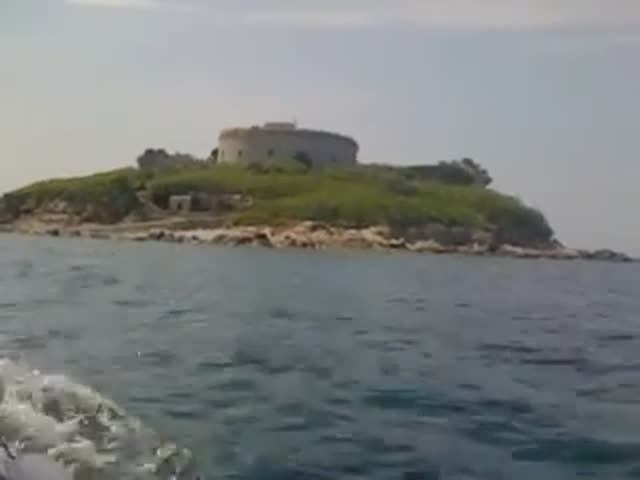 Черногория (Montenegro). Остров Мамула