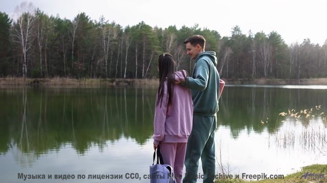 Поля и небо звучат лучше любого концерта вместе - La Cantine -- Benjamin Bret -- Black Kracougol
