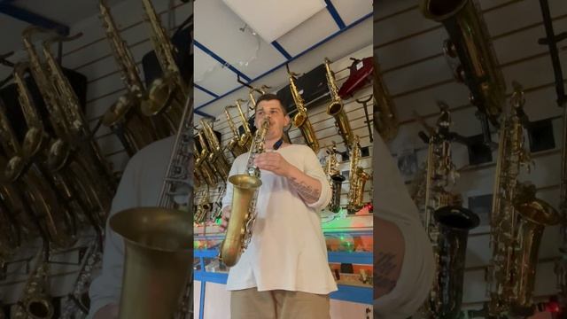 Saxophone Alt “Buesher Aristocrat ”  1955