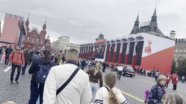 Часть-1, Красная площадь, идём к выставочной площадке.