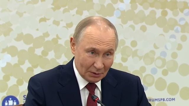 ⚡️Путин встретился с генеральным секретарем ОПЕК Хайсамом аль-Гайсом.