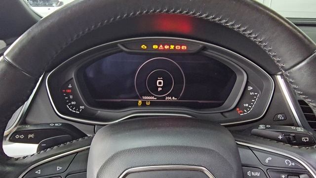 Audi Q5' 17.mp4