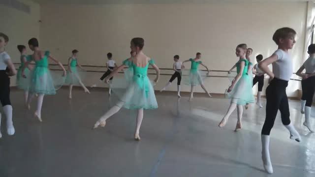 МГАХ. Полька (муз. Морозова)