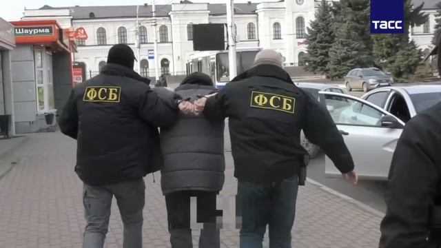В Тамбовской области задержали мужчину по подозрению в госизмене.-1.mp4