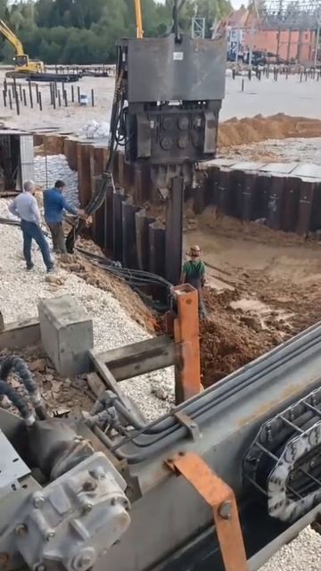 Погружение шпунта Ларсена 📞 +7 (985) 185-77-77 Услуги бурения