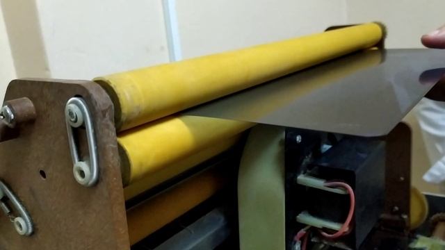 Проявочная машина для рентгеновской пленки МТЛ. Не выходит пленка из проявочной машины.