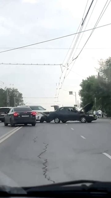Авария в Омске напротив БСМП