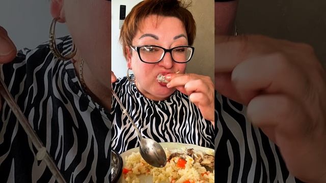 Пловокаша или Рис с Курицей/А Рис какой вкусный/Люблю я так/Мукбанг
