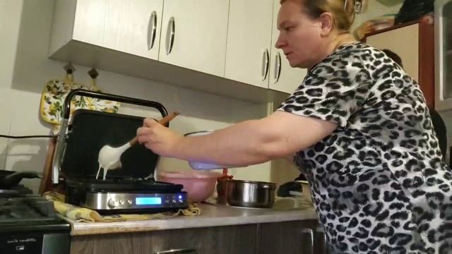 ДОЧА ПРИШЛА ПОМОГАЕТ, ДЕЛА ОГОРОДНЫЕ/ГОТОВКА..