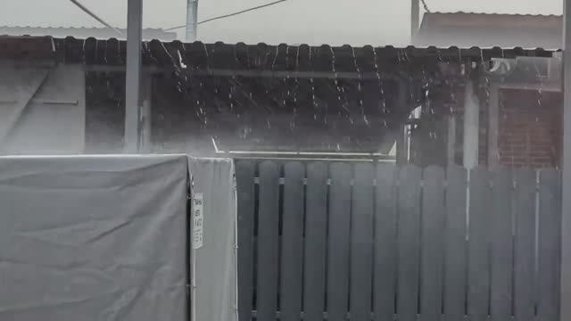 СДЕЛАЛ КРАСИВЫЕ СТОЛБЫ К НАВЕСУ, РЕМОНТ ФУНДАМЕНТА ЛОМАЮ СТАРЫЙ СТРОЮ НОВЫЙ