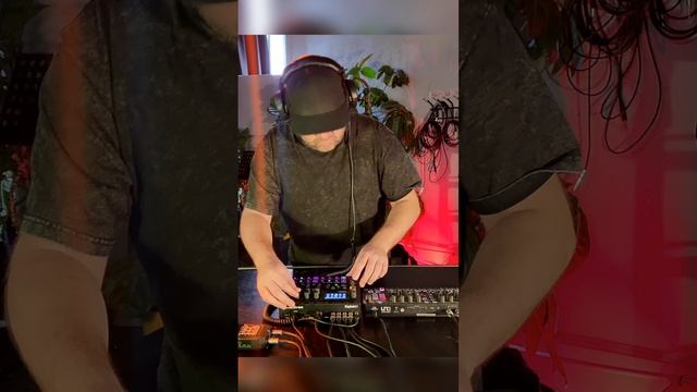 Живая Электроника.  Мой acid live set в @musicalwaveschool на железках. Сетап - Elektron Digitakt II