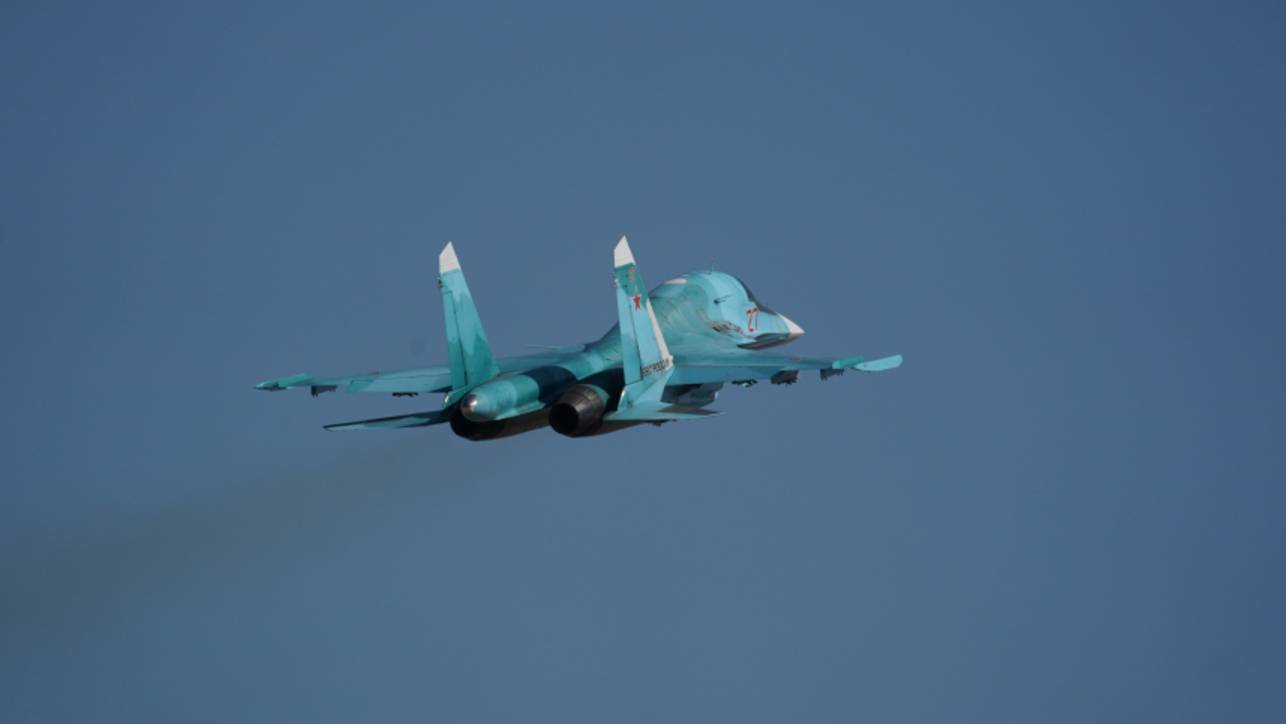 Су-34 ударил по пункту временной дислокации ВСУ. Лучшее видео из зоны СВО