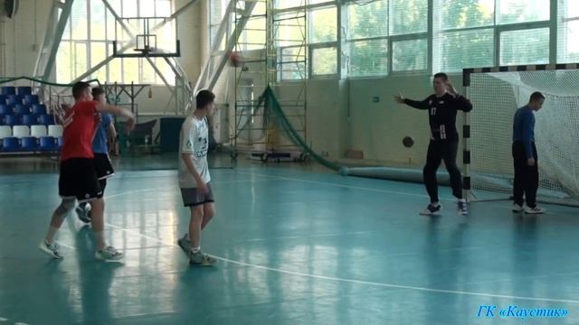 Молодежка "Каустика" на тренировке #гандбол