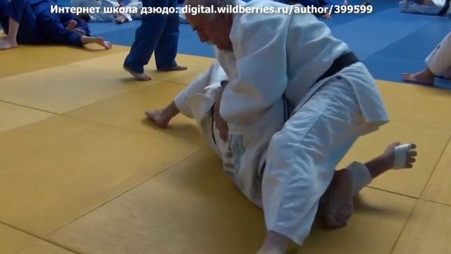 Дзюдо. Самбо. Джиу-джитсу. Упражнение для контроля соперника в борьбе лёжа (партер)