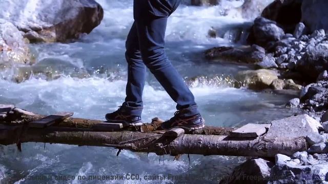 Это озеро НЕ ОТРАЖАЕТ людей! - Epic Cinematic -- Scott Holmes Music -- Cinematic Background Music