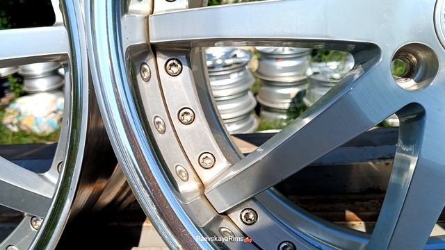 Настоящий JDM Work Gnosis GS1 R19/5*114,3/8.5J