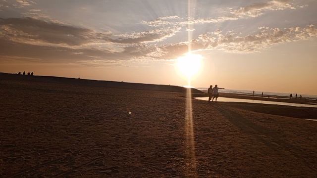 Закат солнца море video_2025-06-20_19-56-30 (2)