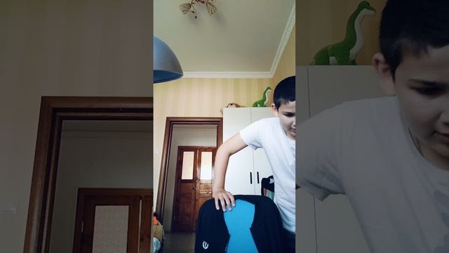Ищу все цвета которые есть на планете  в комнате