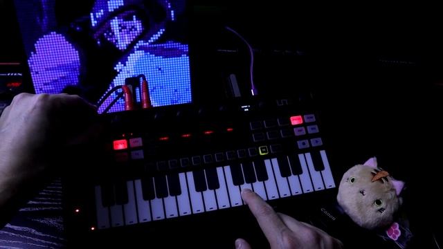IK Multimedia Uno Synth Pro Desktop Tutorial: Synth Basics Pt. 1