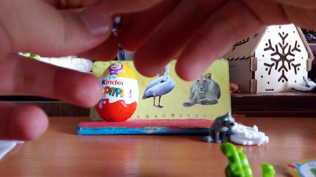 Киндер сюрпризы Маша и медведь 2025. Распаковка и обзор.