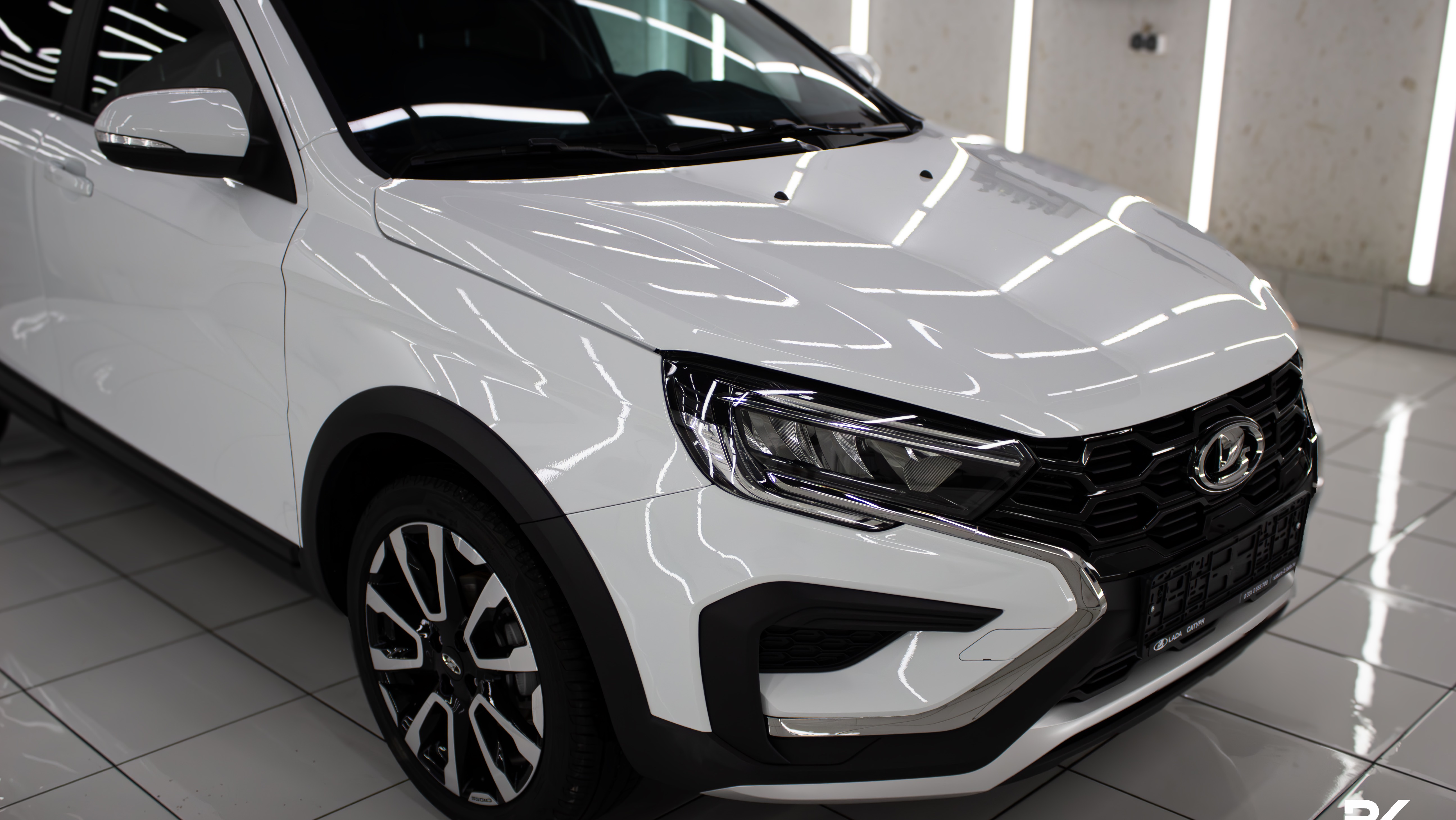 Новенькая Lada Vesta Cross