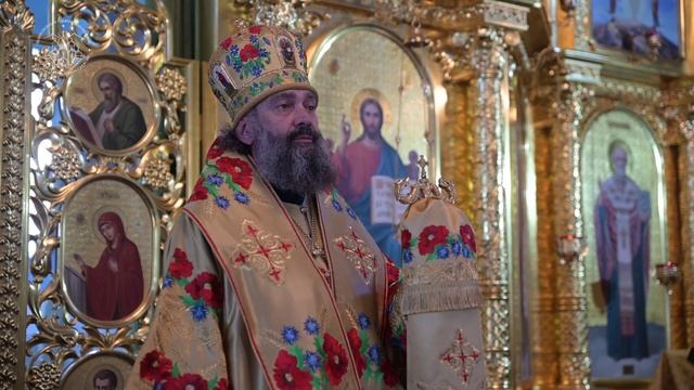 Архиерейское богослужение в Неделю Всех святых в земле Российской просиявших