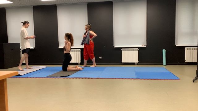 Экзамен по сценическому движению, сценический бой, второй курс.